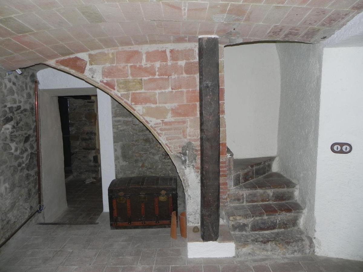 Baix Emporda. Increible Casa En Pueblo Medieval Cruïlles Exterior foto